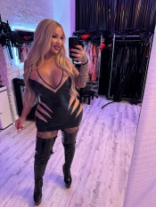 Salina Koewicz Dominatrix