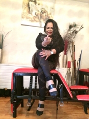 Goddess Asha Dominatrix