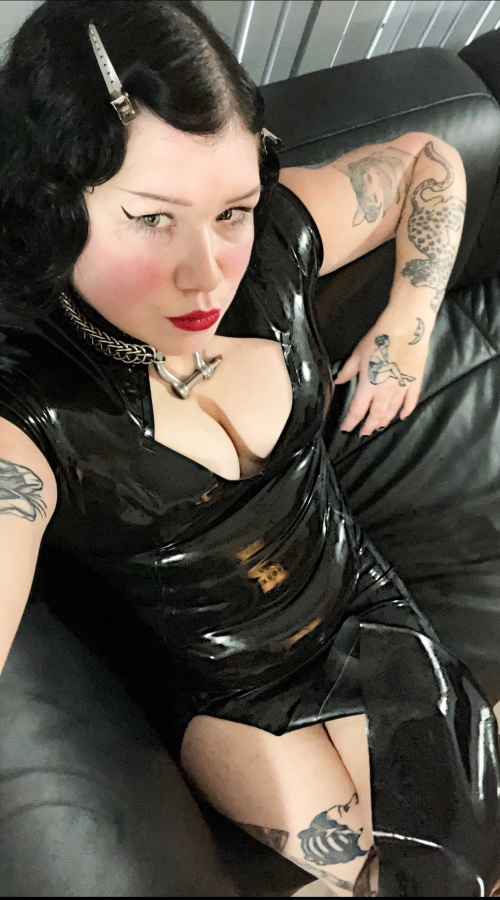 Mistress Betty Rage