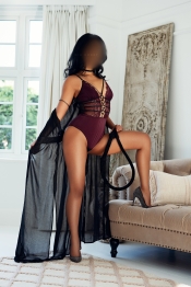 Goddess Mistress Mia Honey Dominatrix