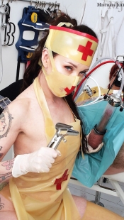 Kinky Nurse Taylor